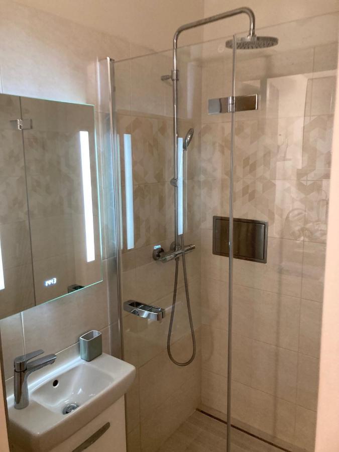 Apartment Jana Masaryka Prague Luaran gambar