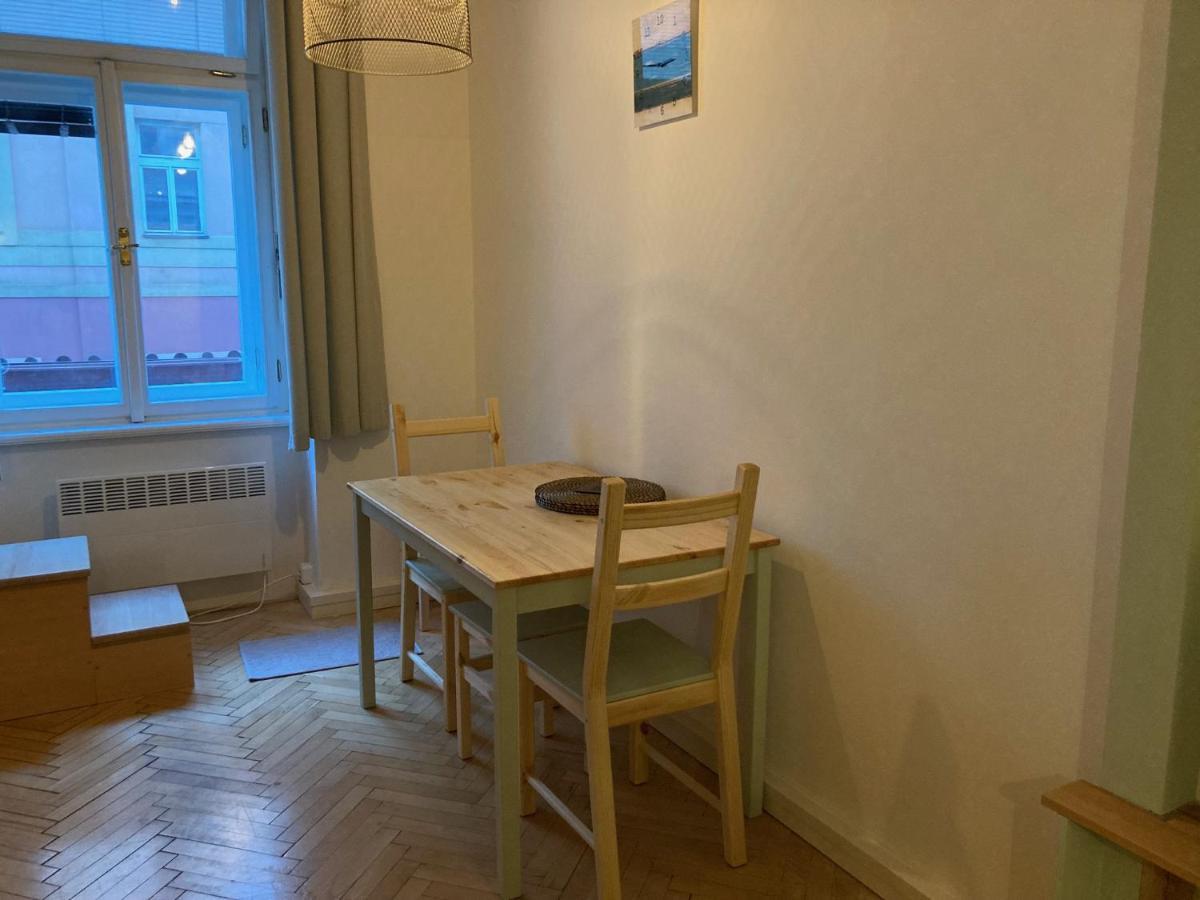 Apartment Jana Masaryka Prague Luaran gambar